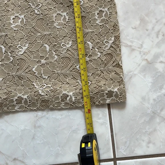 BCBG PARIS- Beige Lace Dress Size 8 - Picture 7 of 11